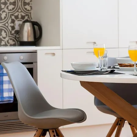 Guestready - Downtown Design Lägenhet